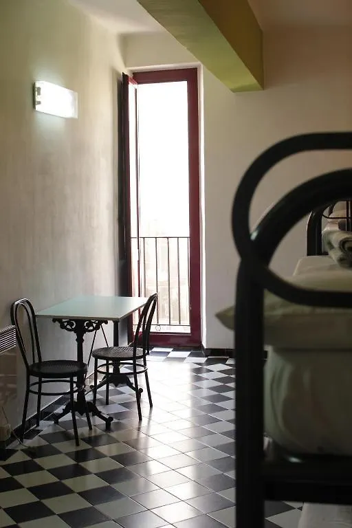 Hostel New York Barcelona 0*,